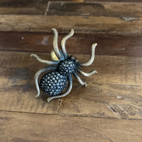 V. RARE 90's Linda Levinson Matte Gold, Rhinestone & Garnet Spider Ring, signed. - Picture 9 of 11